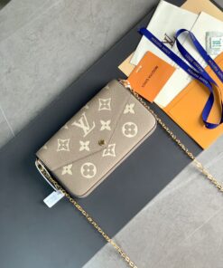 LOUIS VUITTON Bag