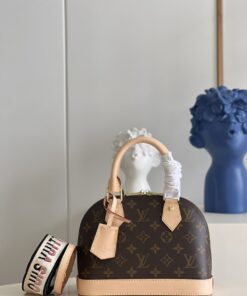 LOUIS VUITTON Bag