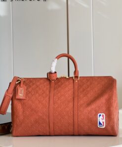 LOUIS VUITTON Keepall