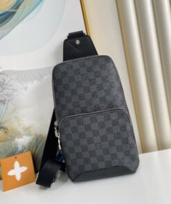LOUIS VUITTON Bag