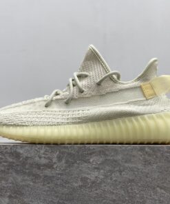 YEEZY BOOST 350