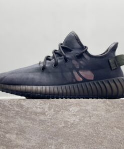 YEEZY BOOST 350