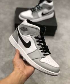 AIR JORDAN 1 Sneakers